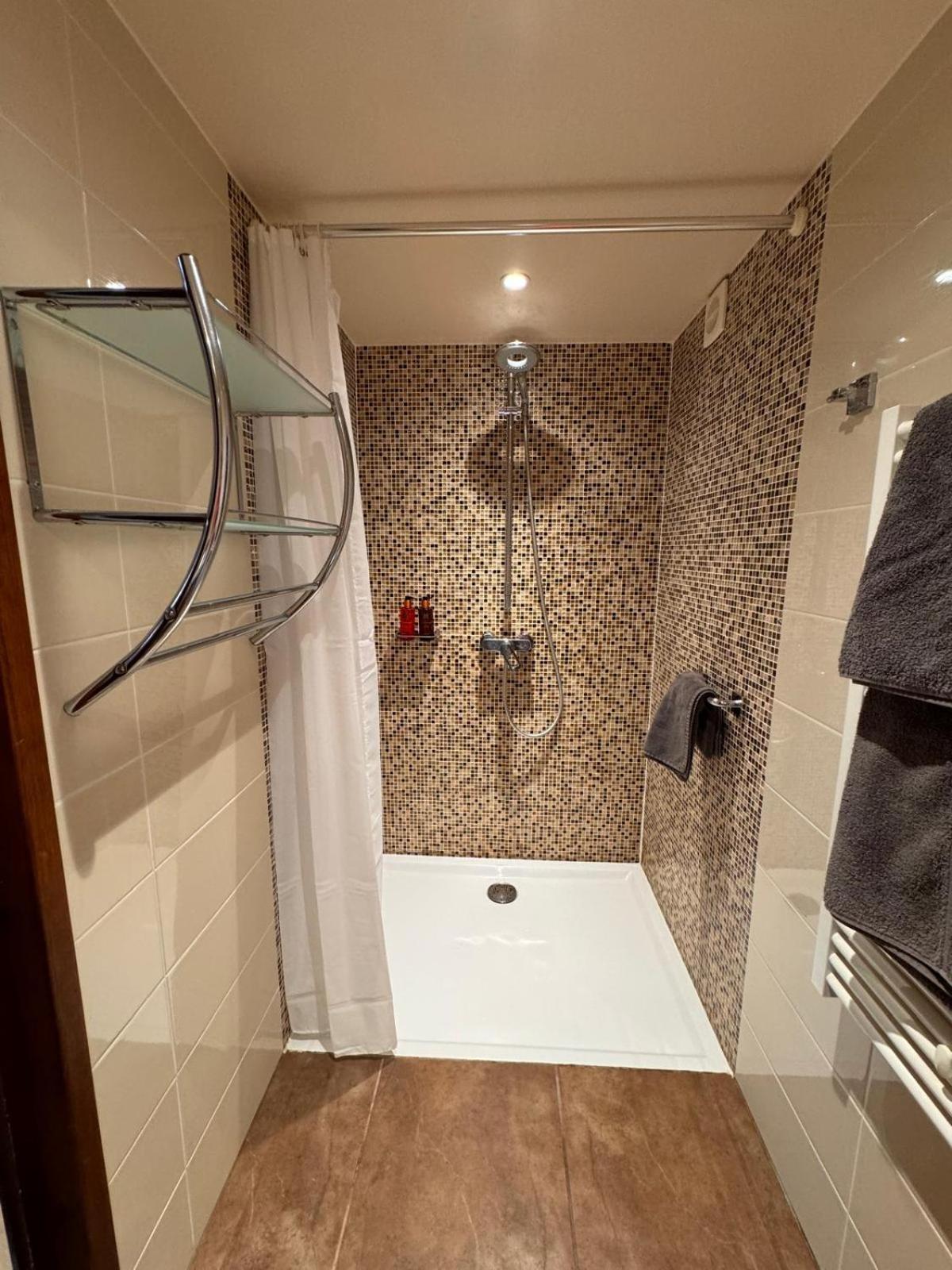 B&B Maison Des Etoiles Chambre D'Hotes Adult Only Verrieres  Zewnętrze zdjęcie
